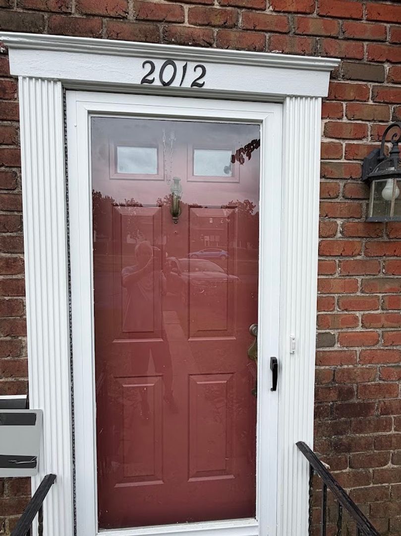 2012 Hale Ct – photo 2