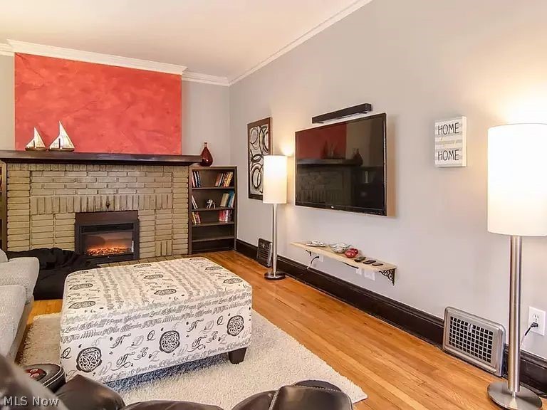 1551 Maple Rd – photo 4