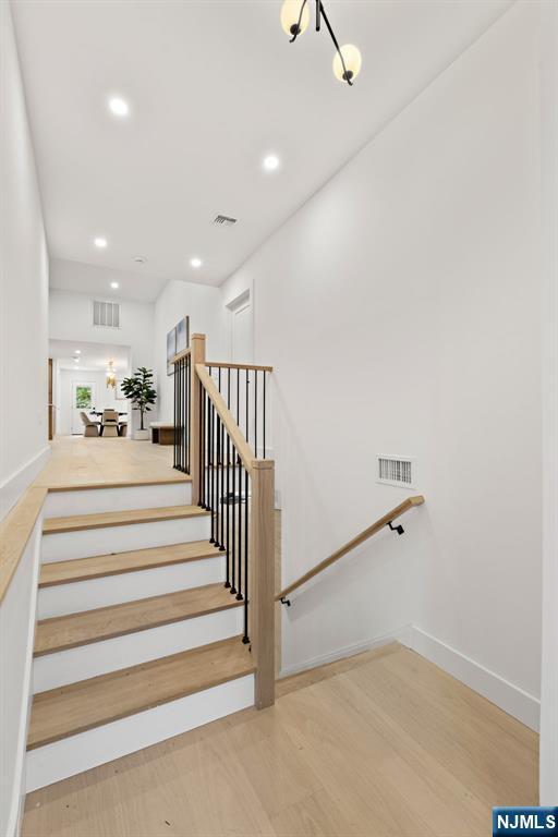14 Chestnut Ave – photo 5