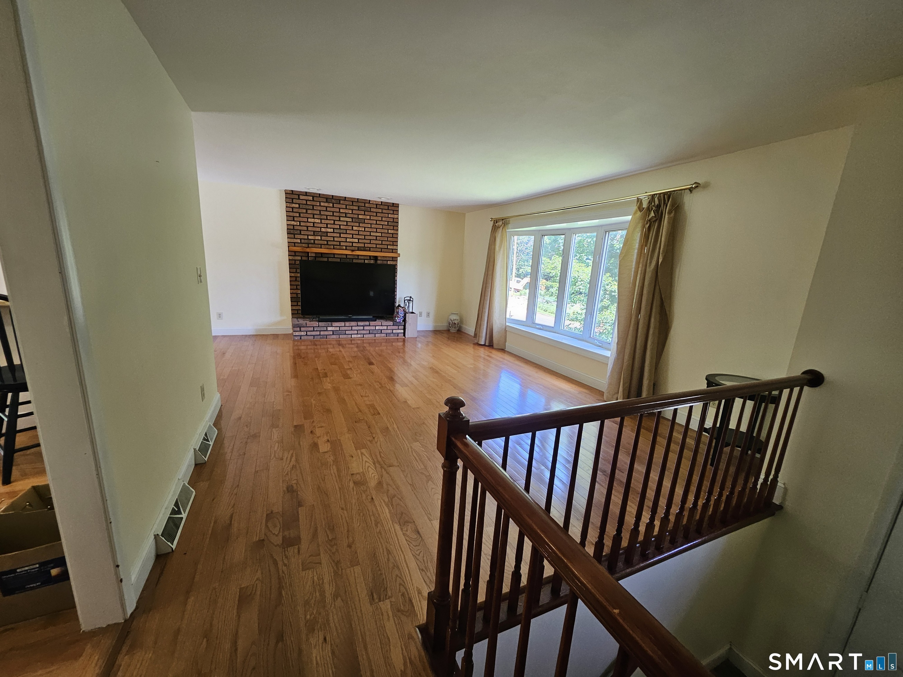 172 Country Hills Rd – photo 3