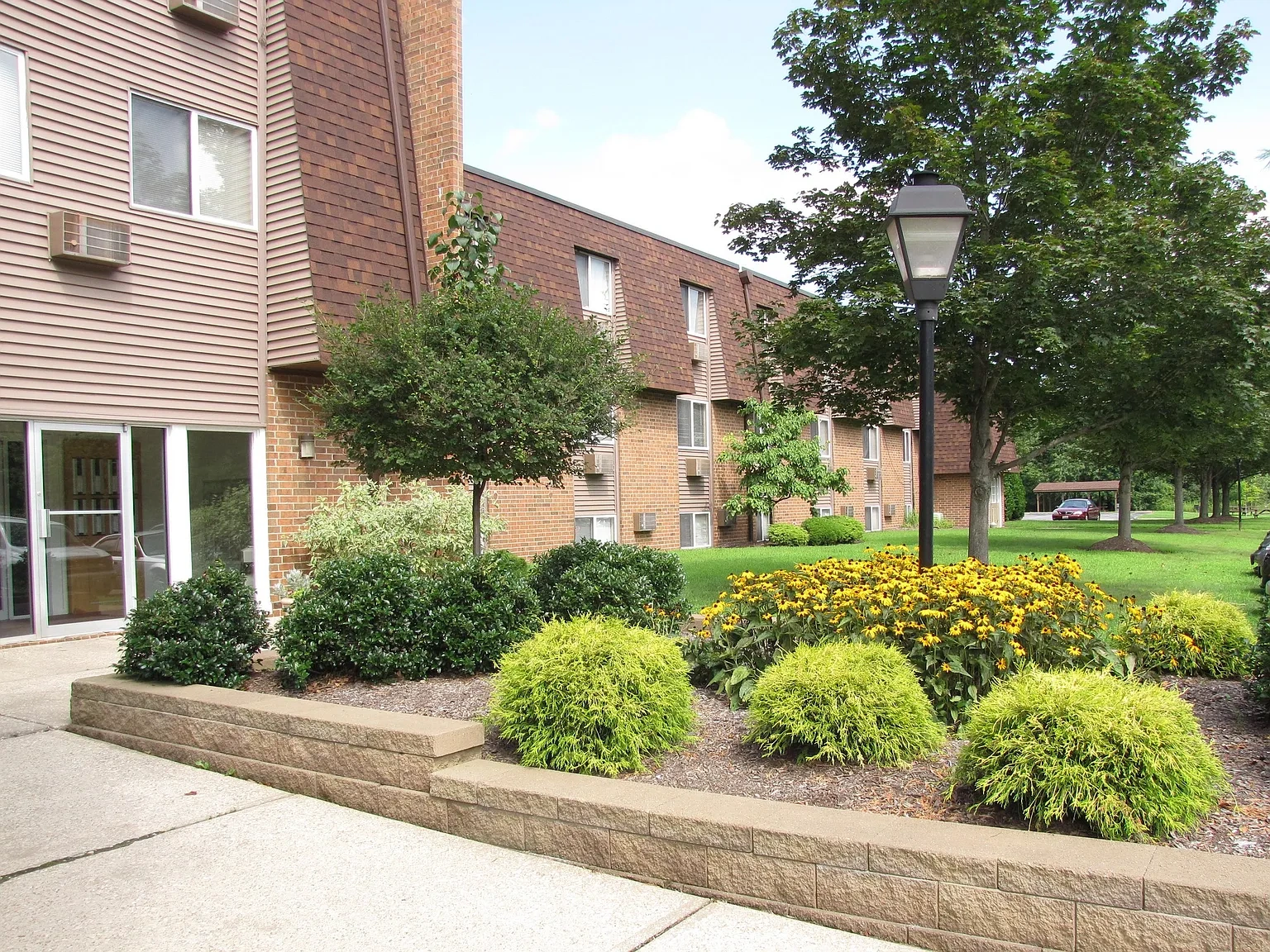 Kent Village Apartments – photo 5
