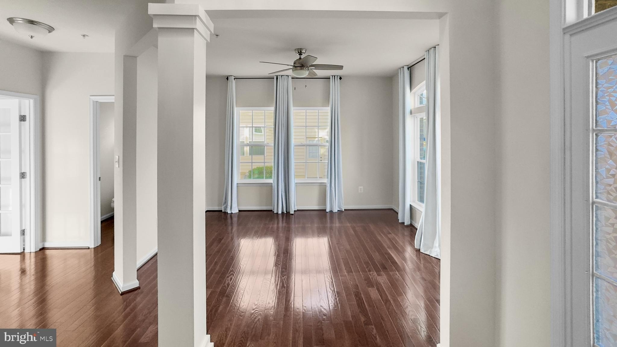 10185 Warfield St – photo 5