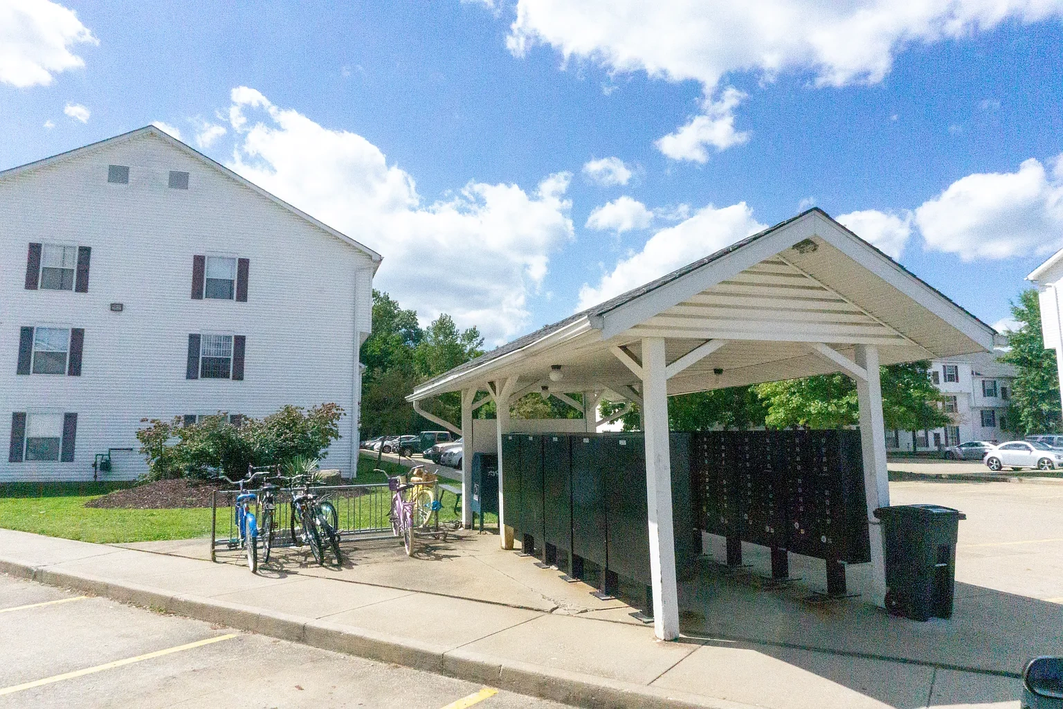 Holly Park Apartments – photo 1