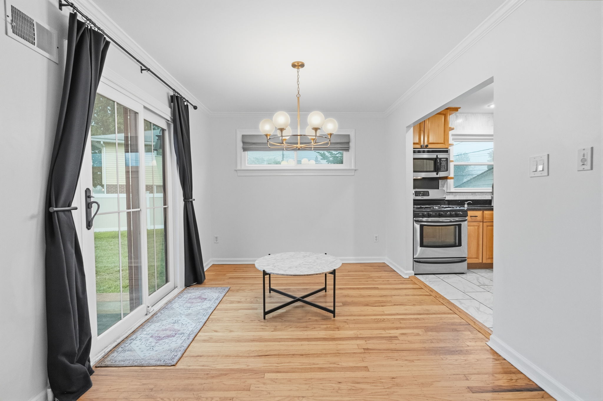 300 Abbott Rd – photo 4