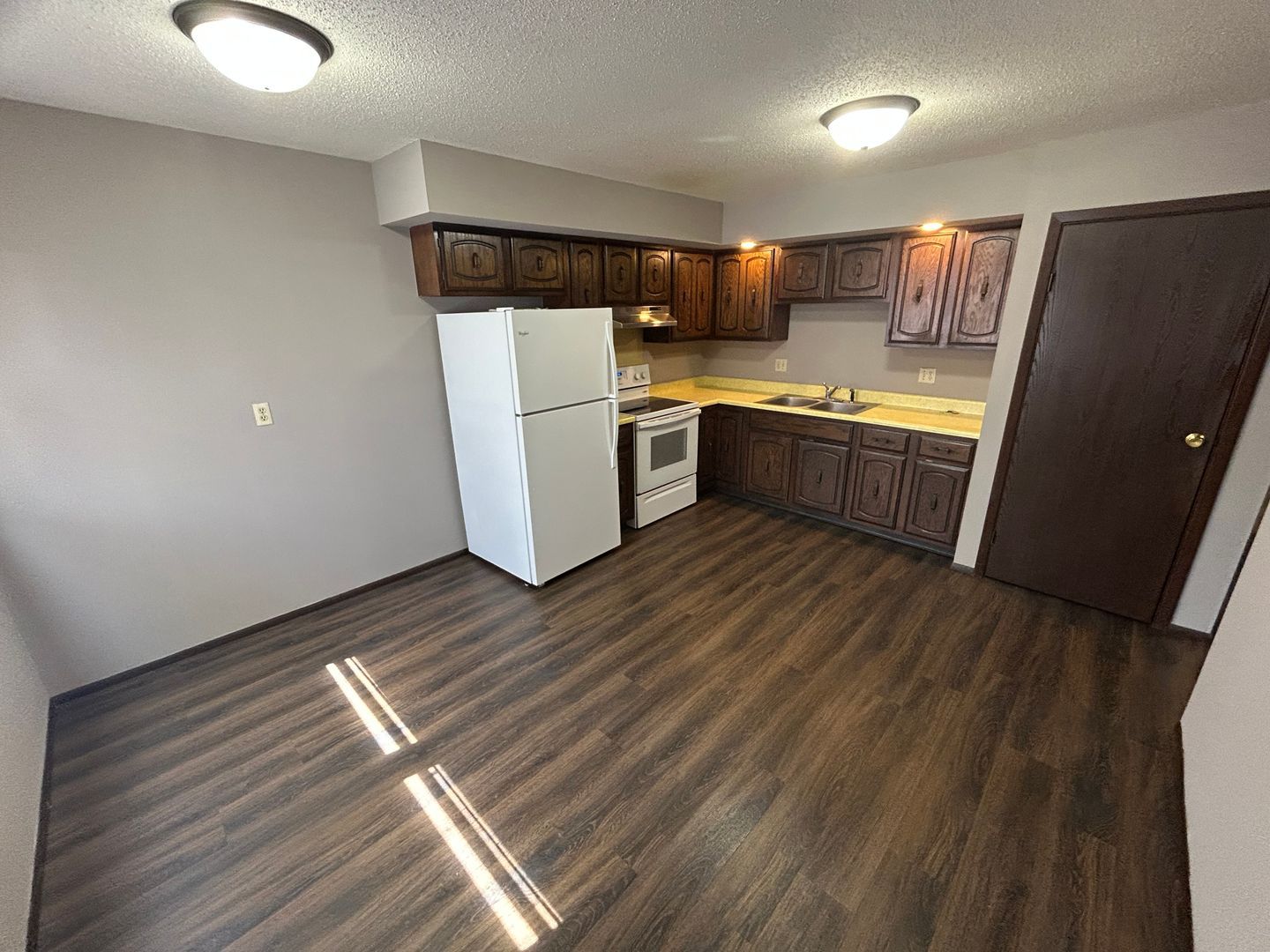 207 E Newkirk St unit 3 – photo 3