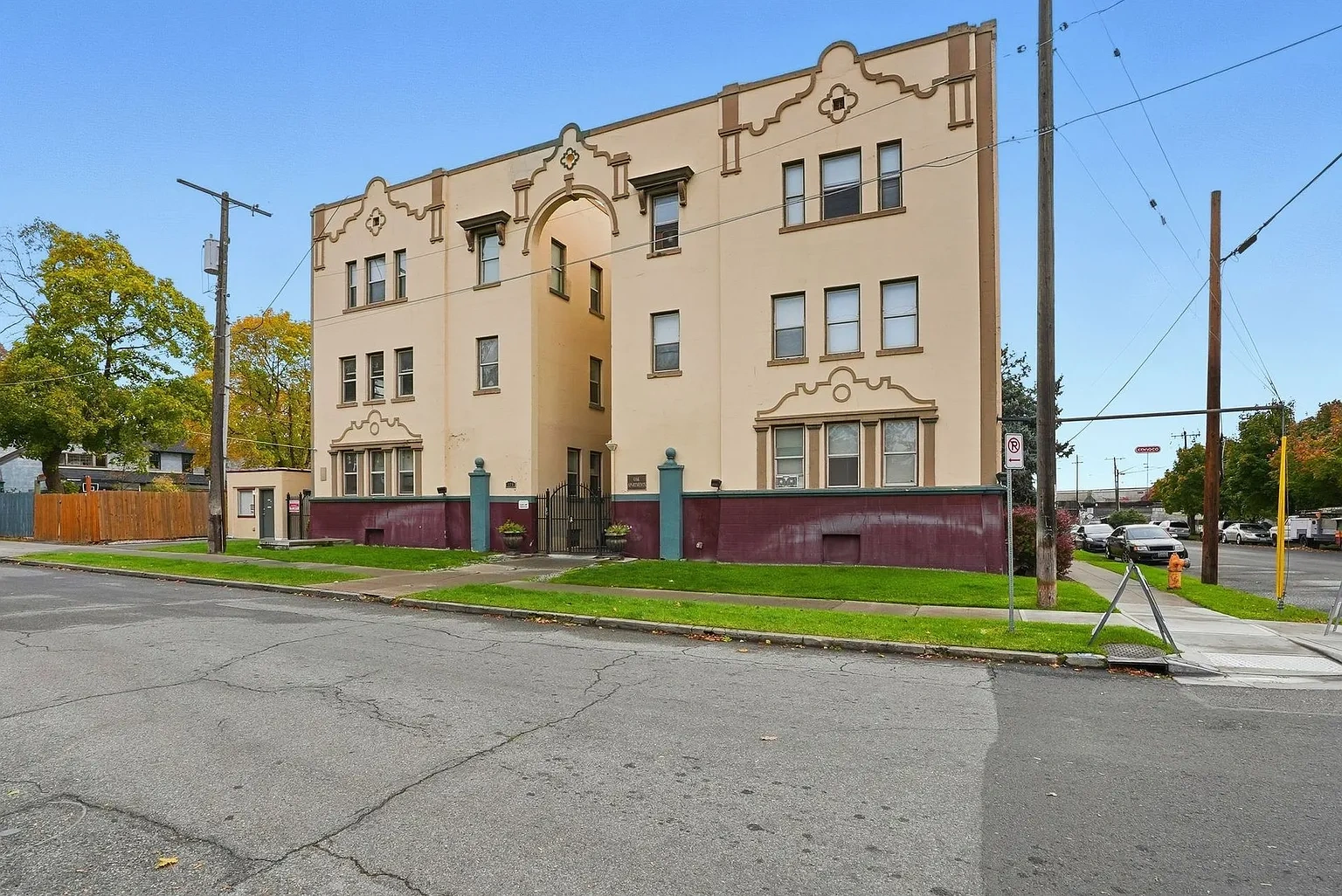 Oak St – photo 3