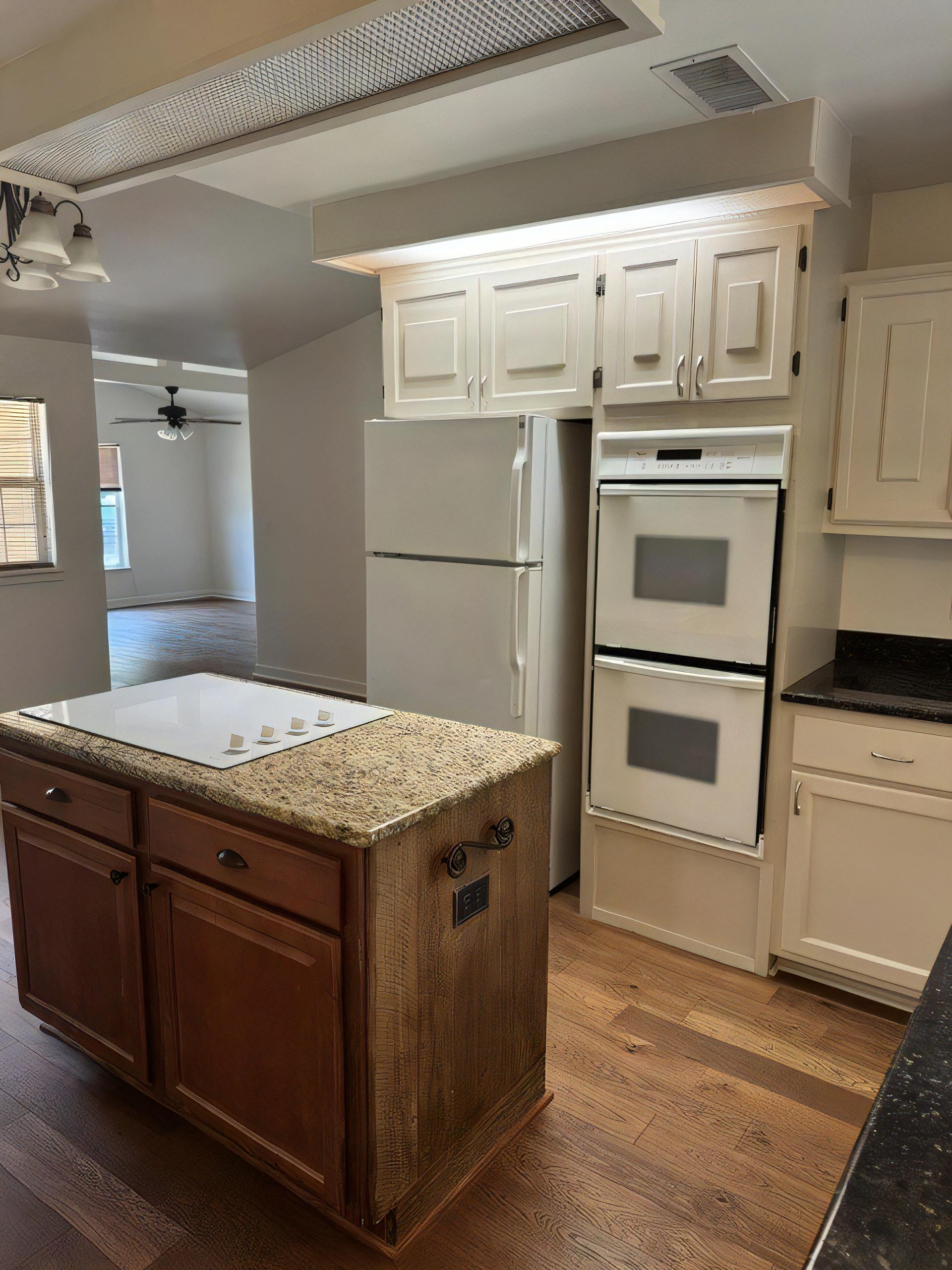 1108 Oak St – photo 3