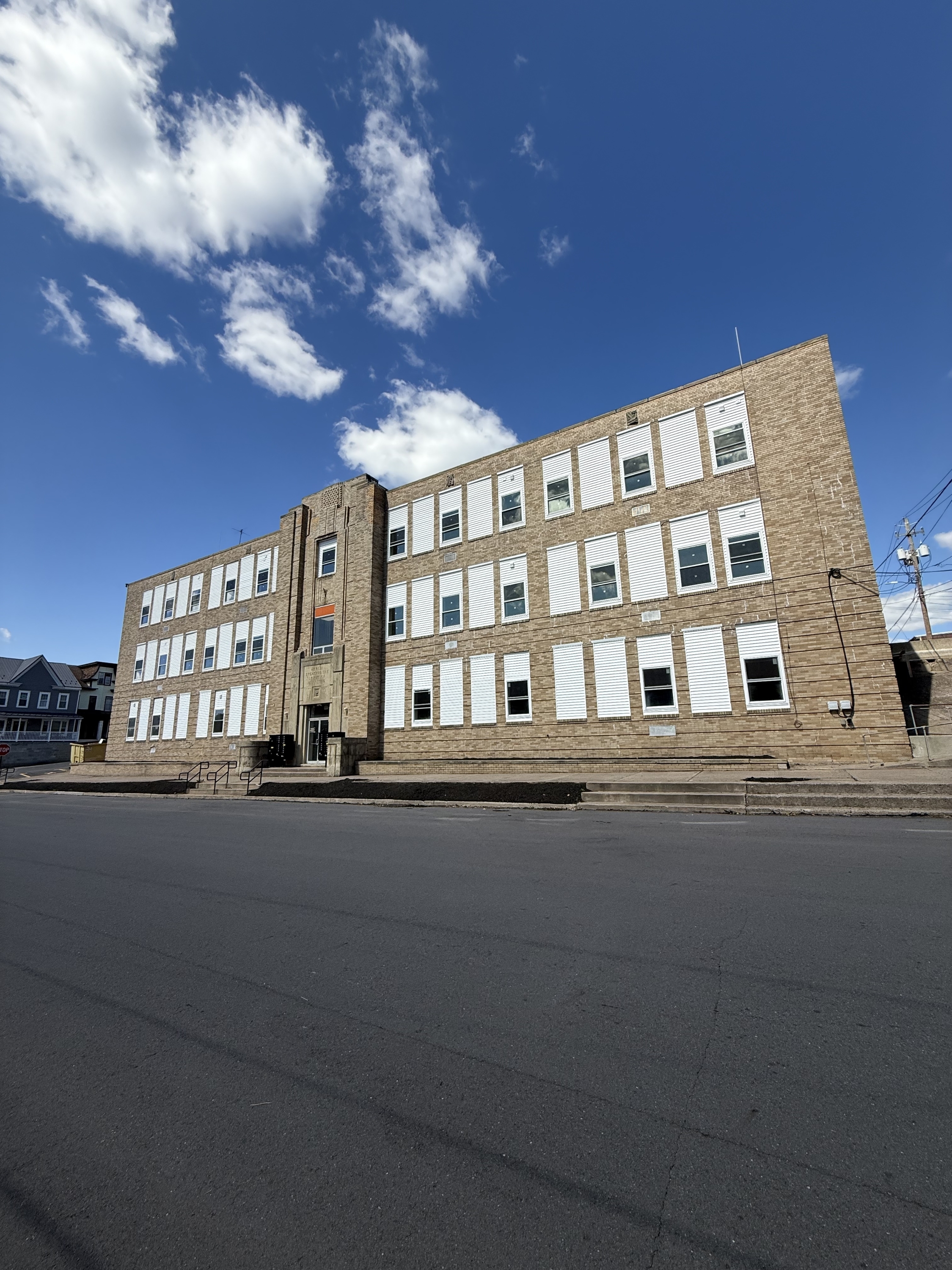 134 W 4th St unit 103 – photo 1