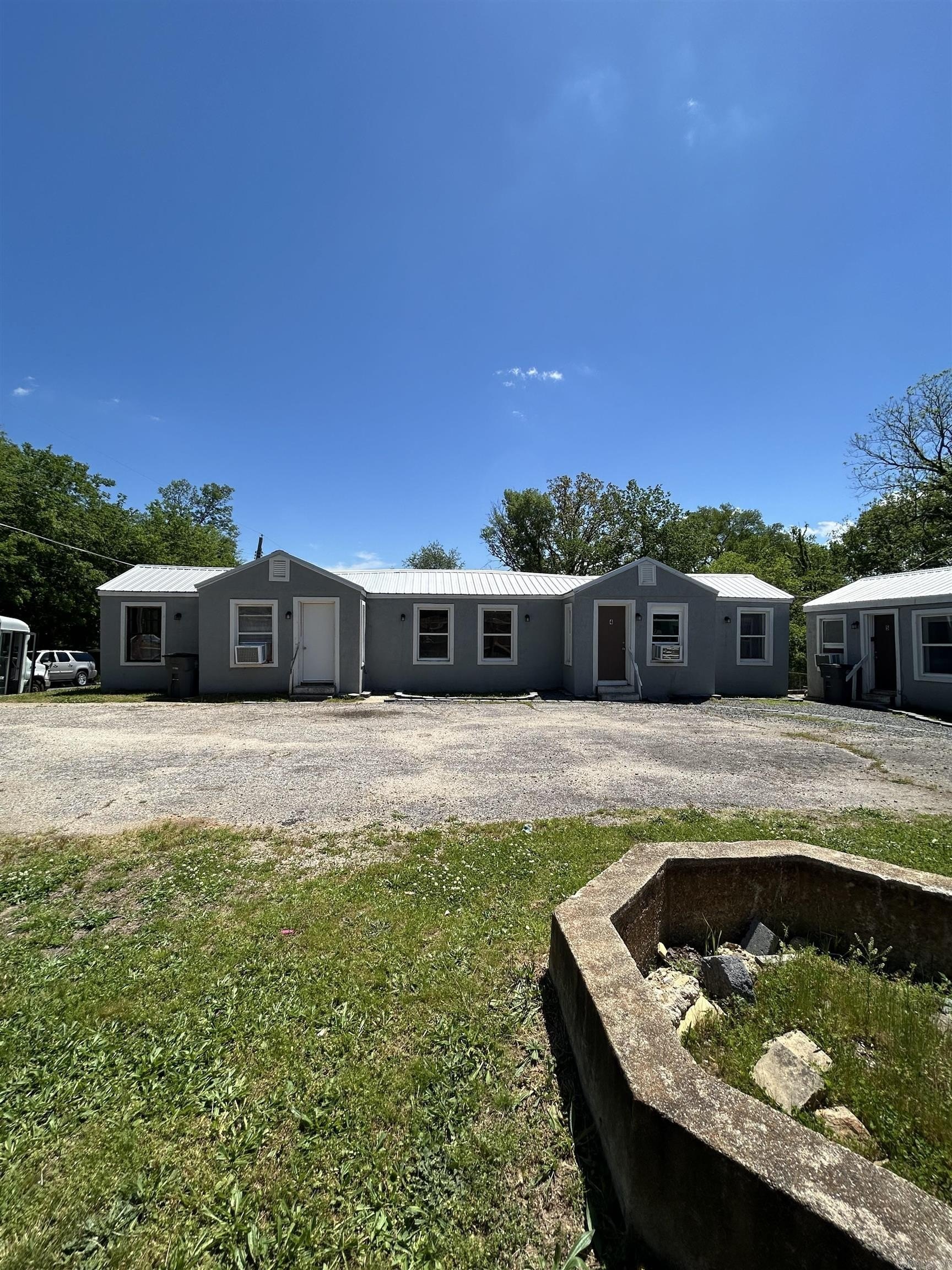 407 Henry St #3 – photo 1
