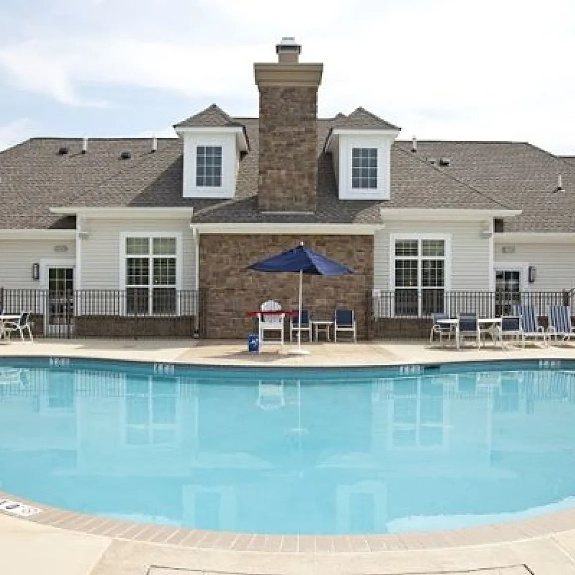 The Apartments At Weatherby – photo 2