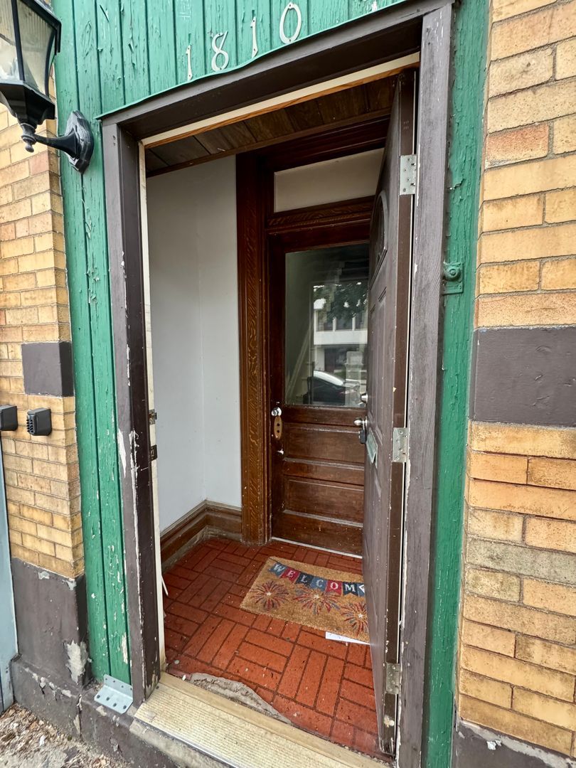1810 Brownsville Rd unit 1810 Brownsville Rd - #2 (Apt Unit) – photo 4