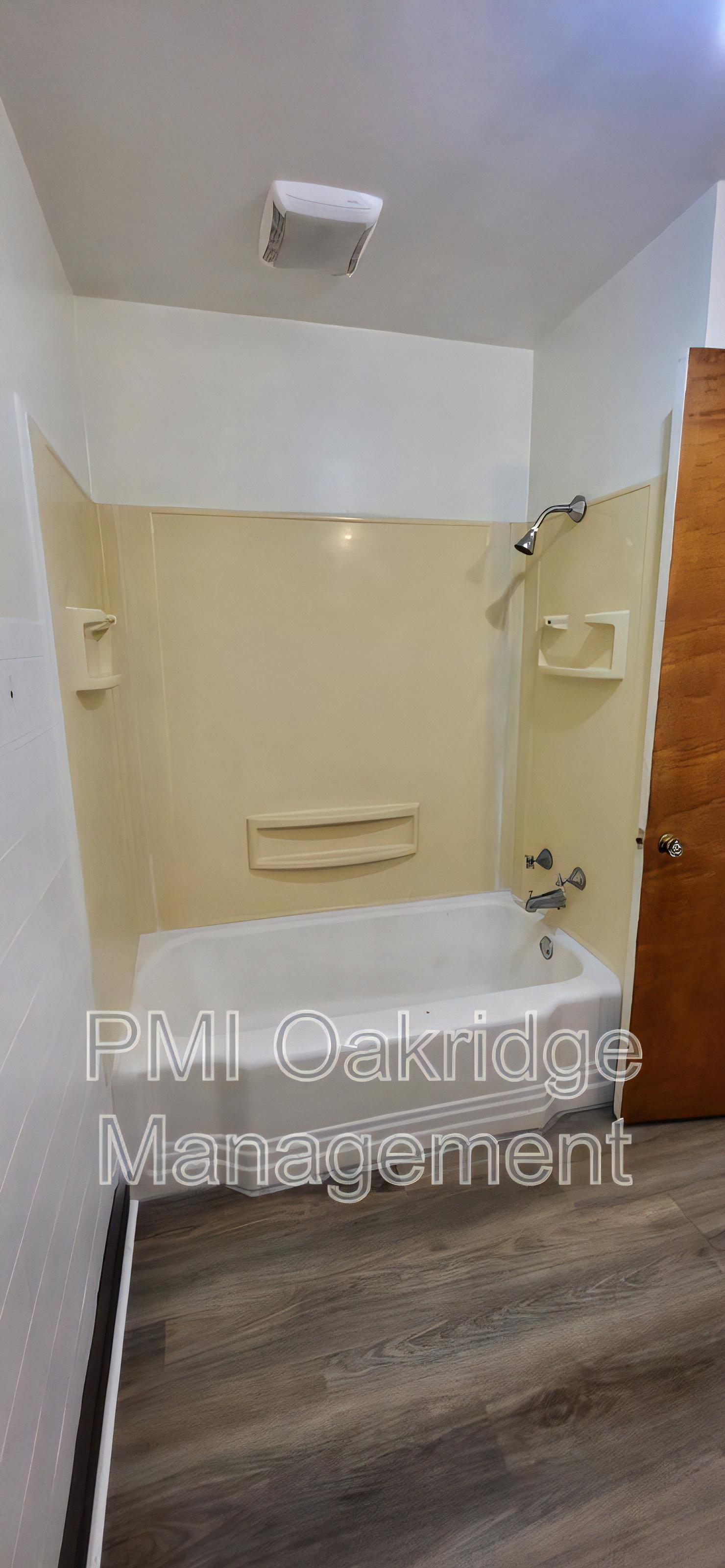 1603 Broadway – photo 5
