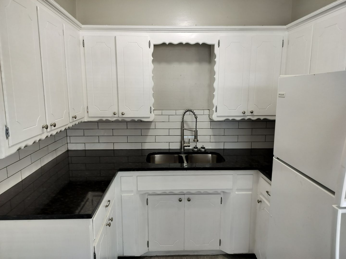 301 N University Dr unit 1 – photo 4