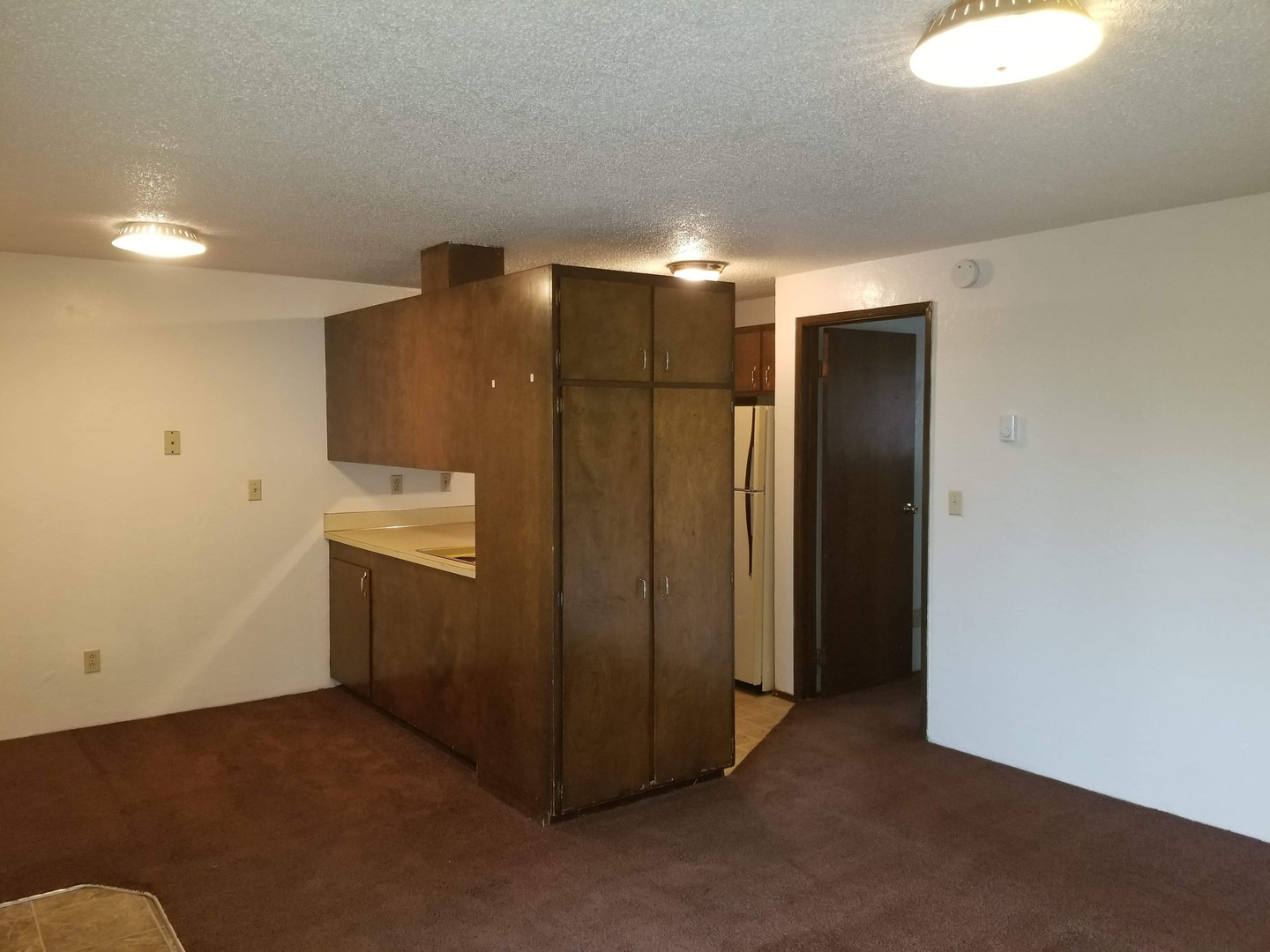 2090 Roosevelt Blvd unit 06 – photo 3
