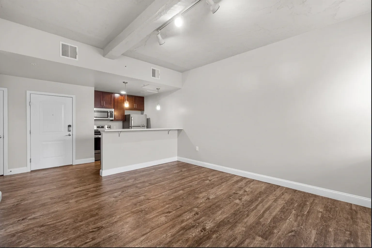 Two32 Apartments – photo 1