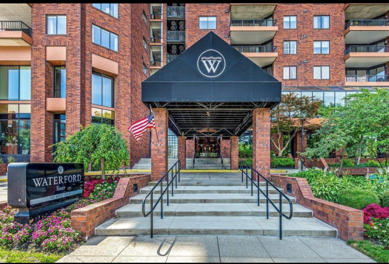 155 W Main St unit #700 – photo 2