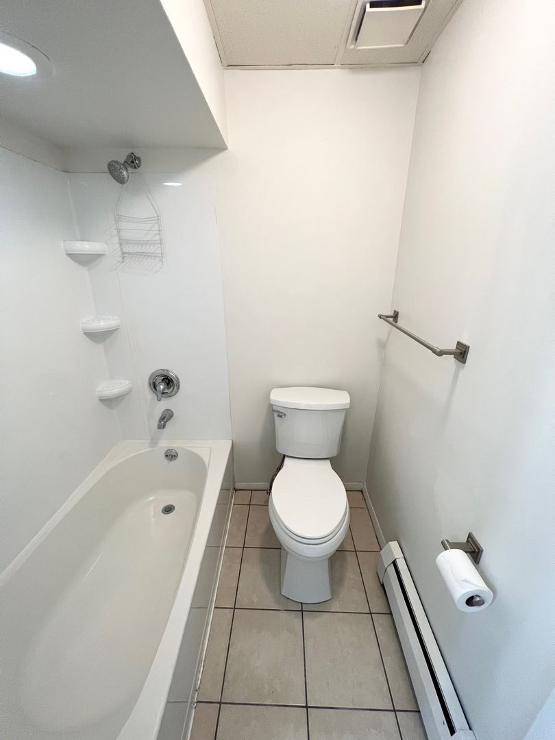 135 Koehler St unit Unit 1 – photo 2