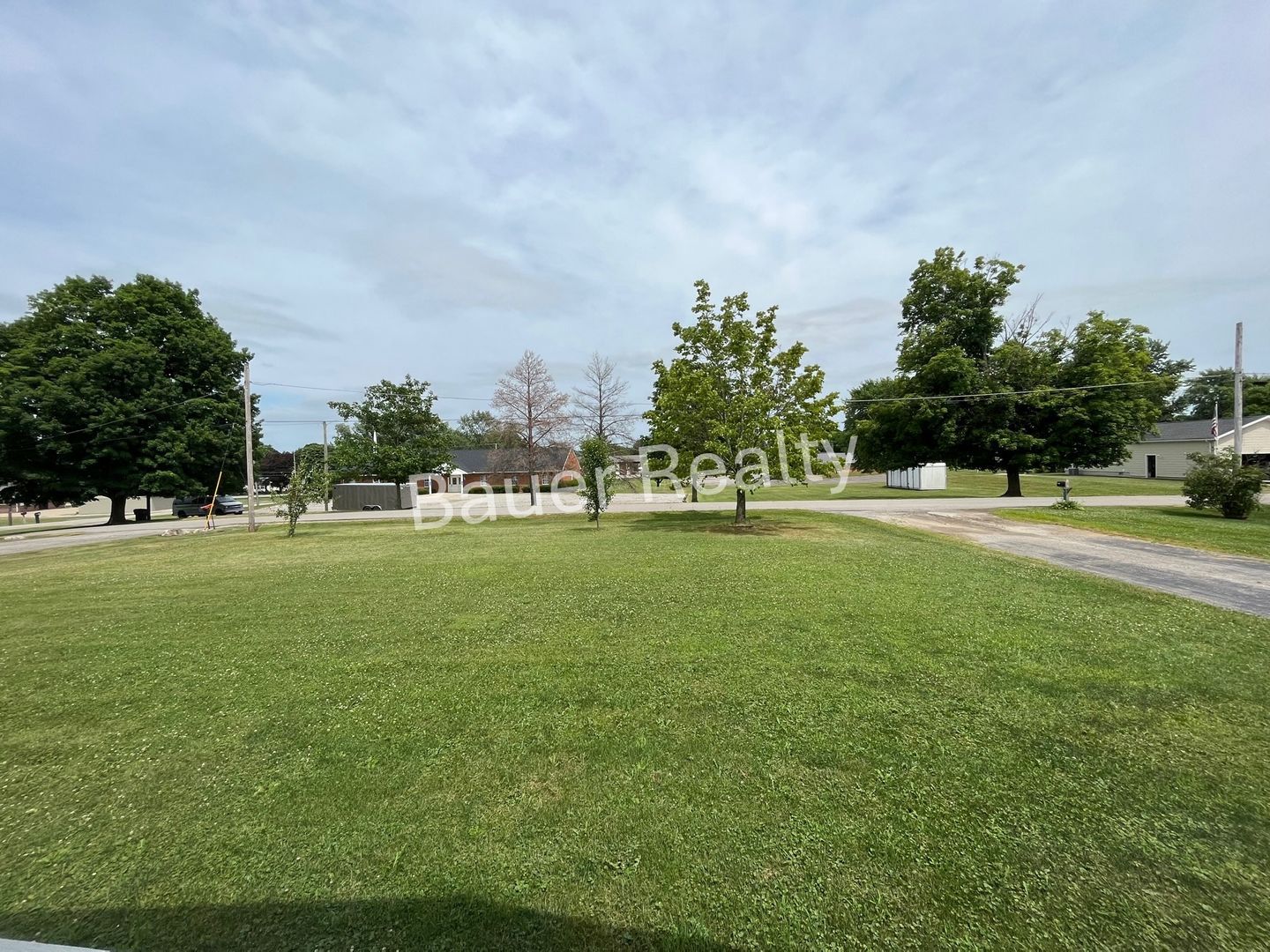 816 James St – photo 3