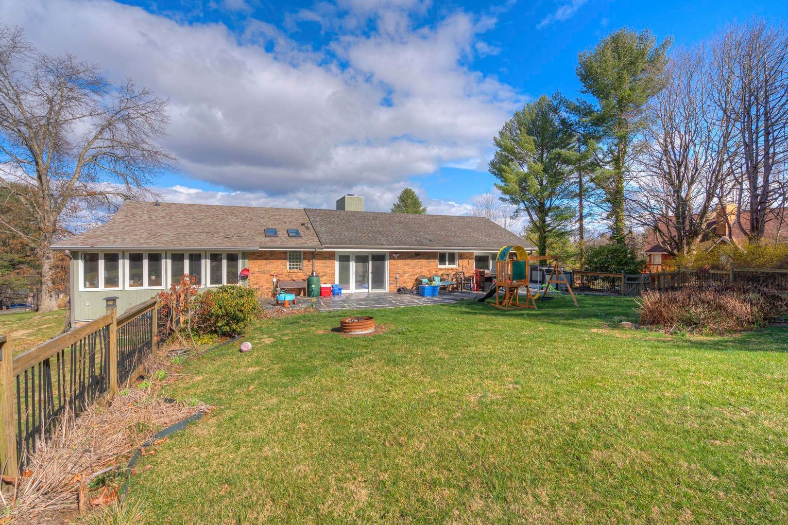 202 Fincastle Dr – photo 3