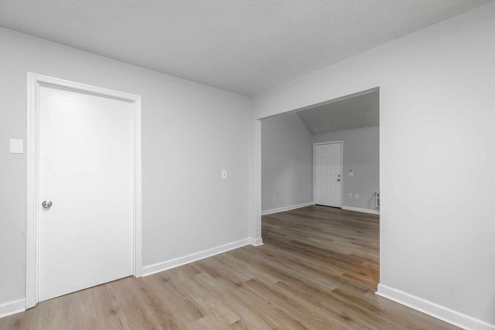 4499 Delashmitt Rd unit 4499-B – photo 5