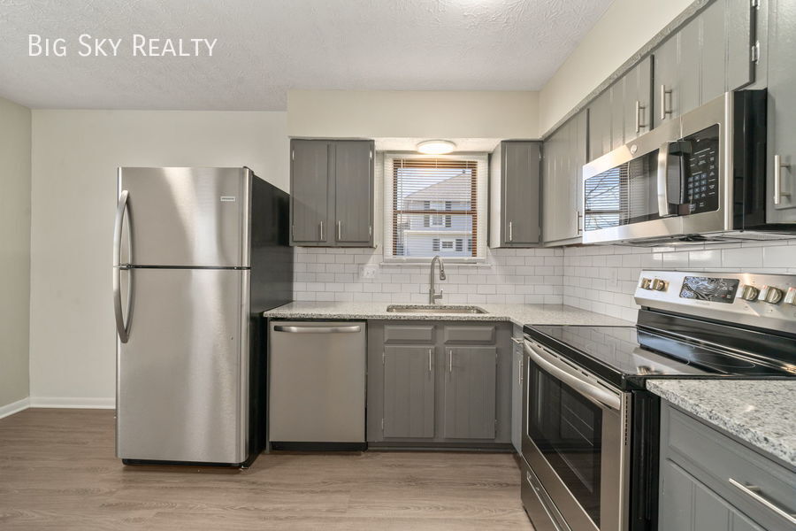 110 North St – photo 3