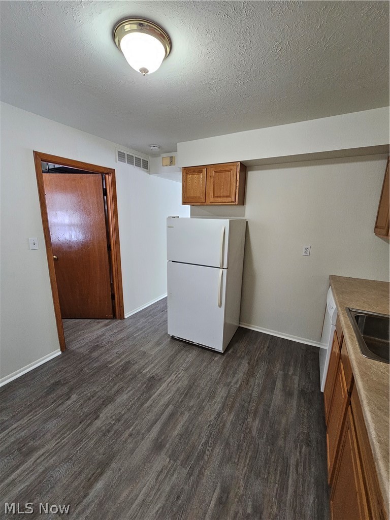 111 E Sprague Rd – photo 5