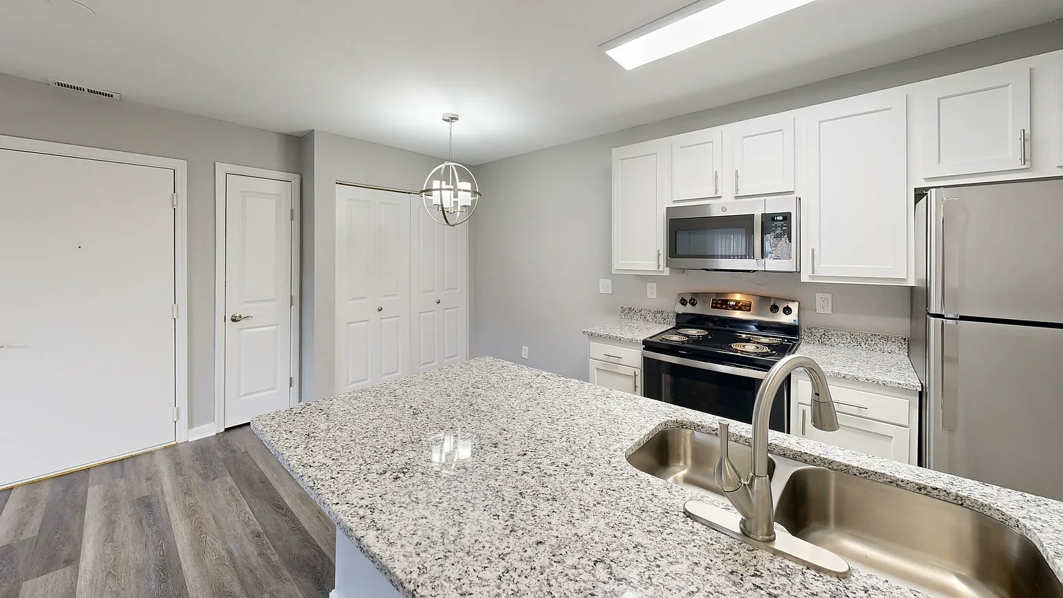Lyons Gate Apartments – photo 1