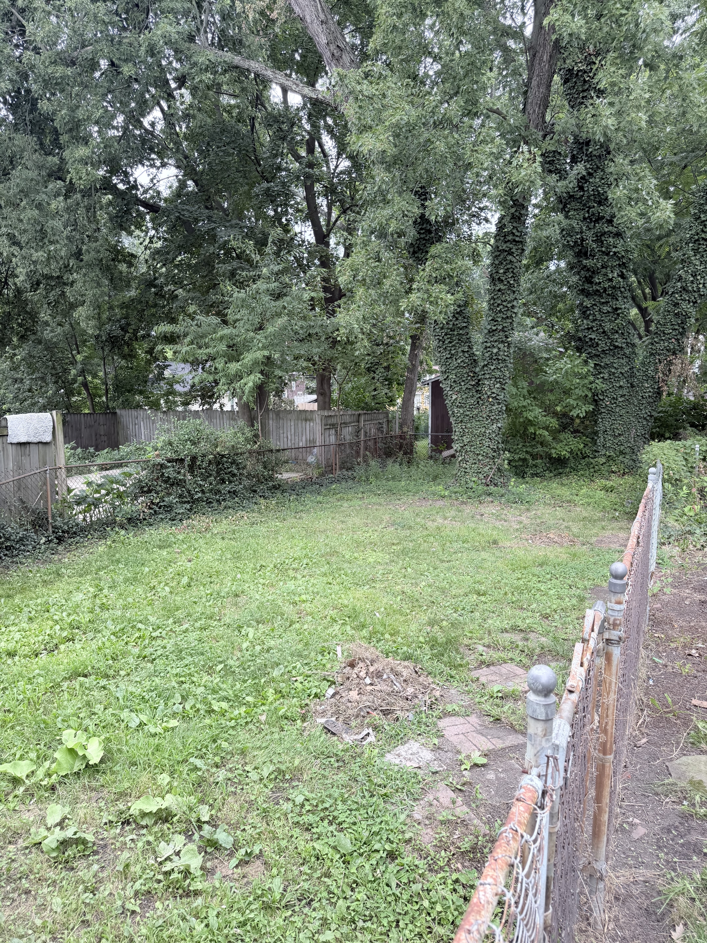 512 Inman St – photo 3