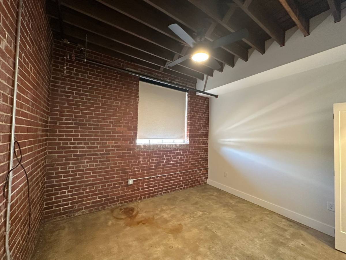 805 Martin Luther King Jr Blvd unit 1 – photo 4