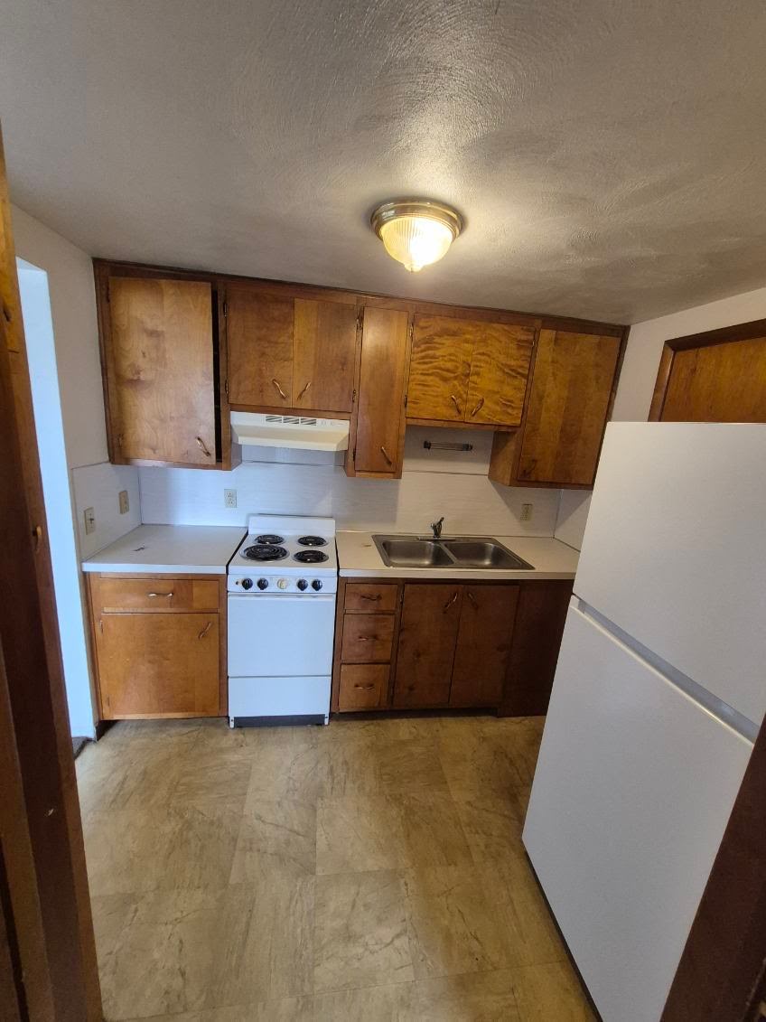 360 E Rosewood Ave unit 13 – photo 2