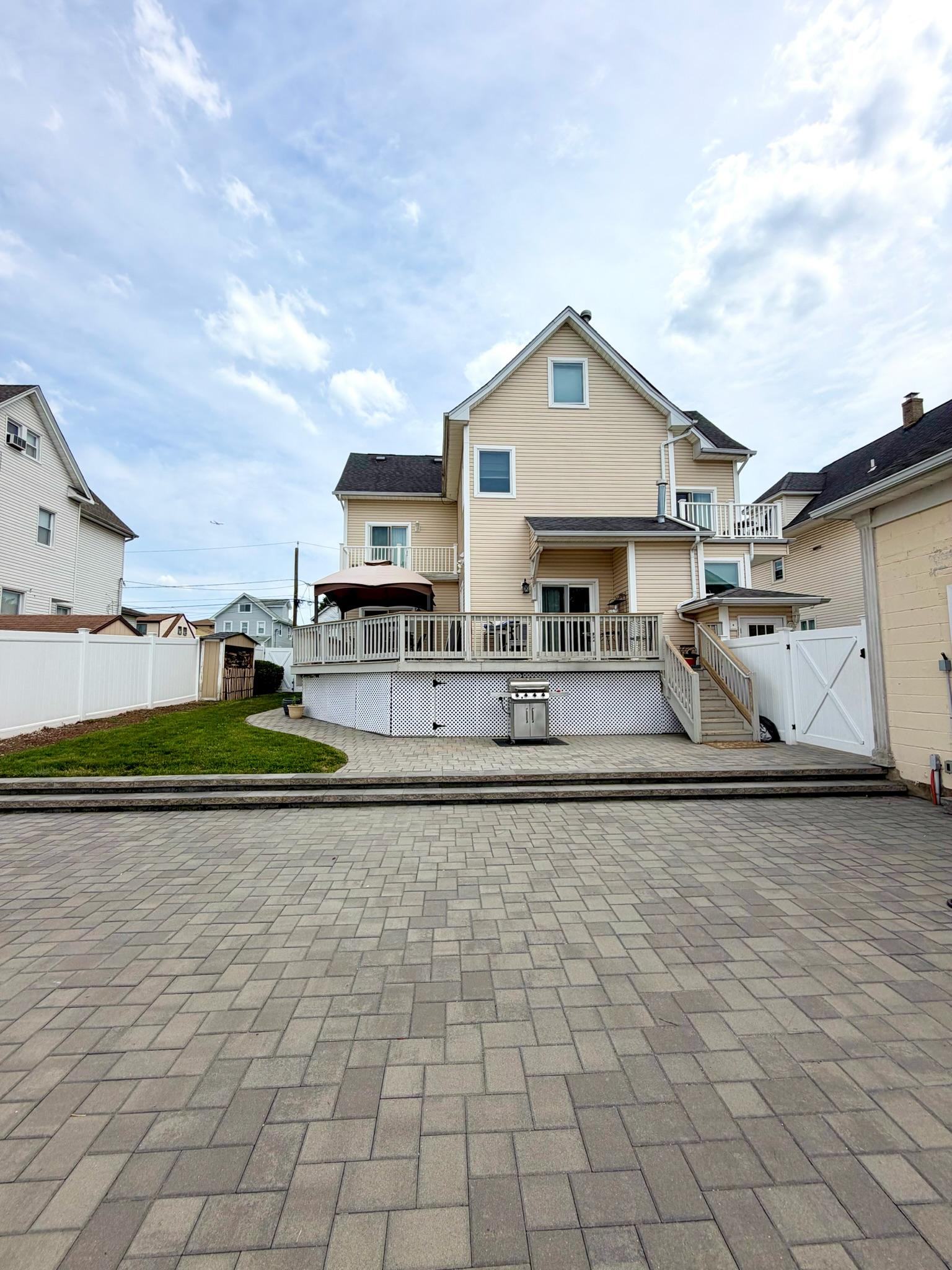 41 Livingston Ave – photo 5