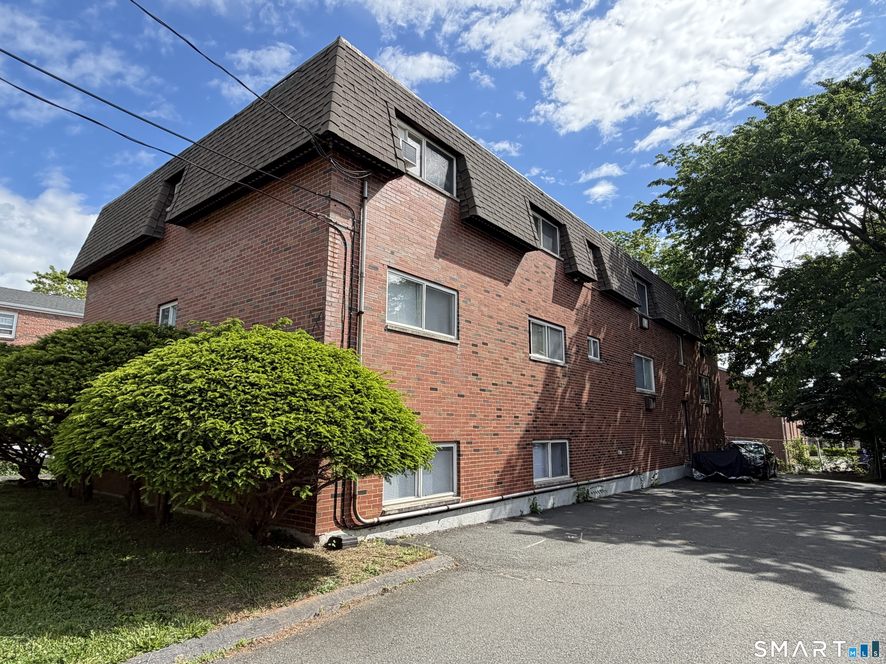 385 High St – photo 1