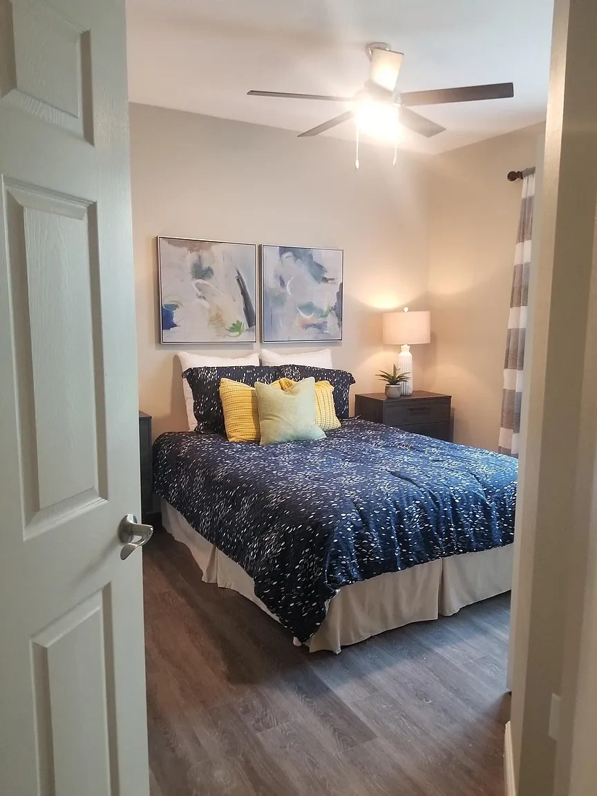 Allegro Palm Apartments – photo 4