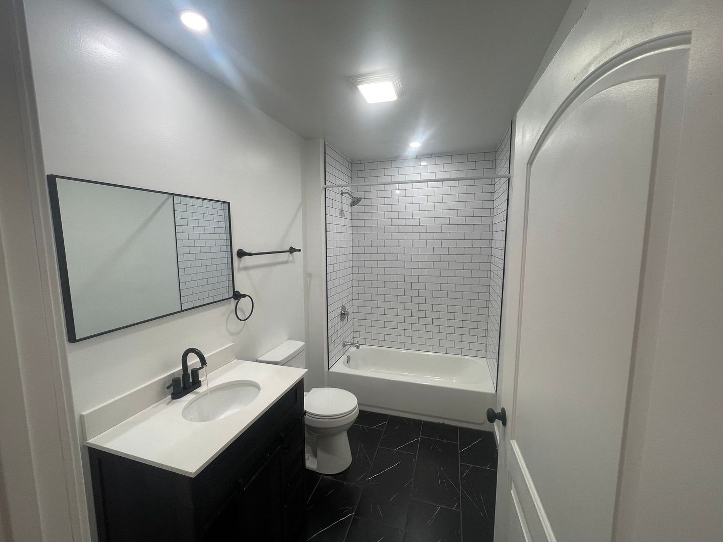 2300 10th Ave unit 202 – photo 3