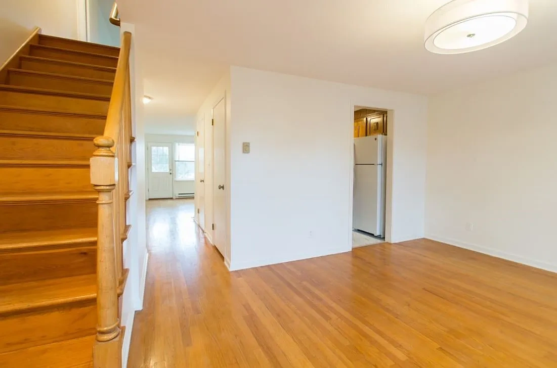 Suffield West Apartments – photo 1