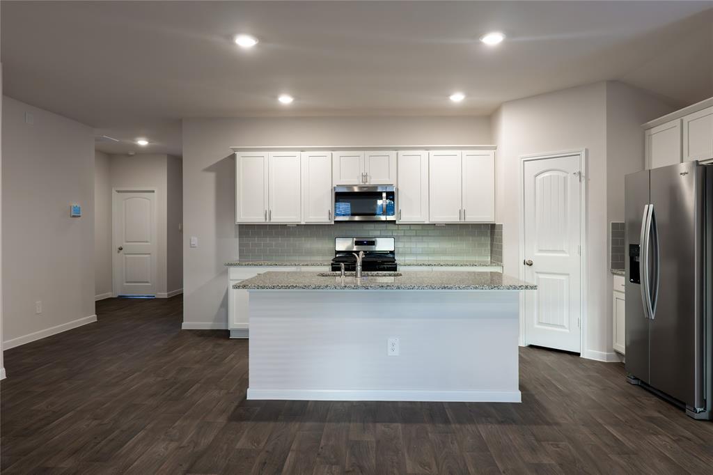 401 Abbey Ln – photo 5