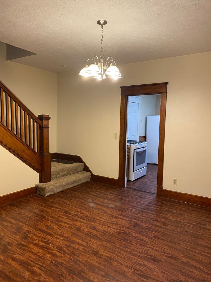 706 N Ward Ave – photo 2