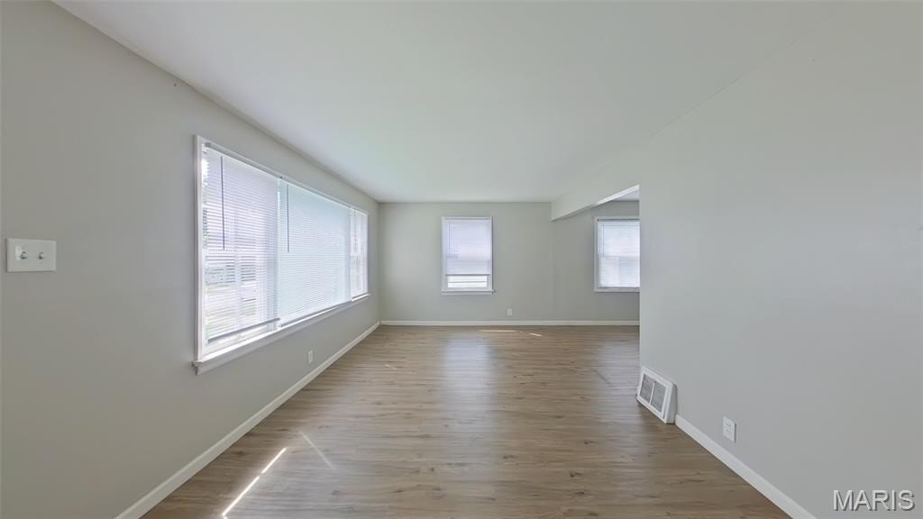1057 Gabriel Dr – photo 4