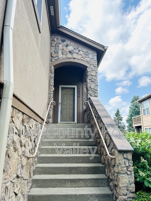 1844 Crenshaw Cir – photo 4