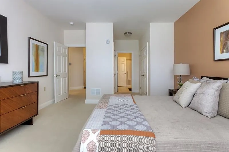 Residences at 299 – photo 5