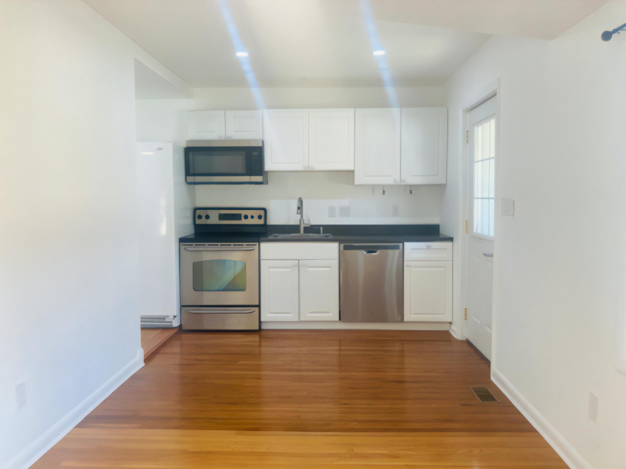 18342 Clarke Rd – photo 1