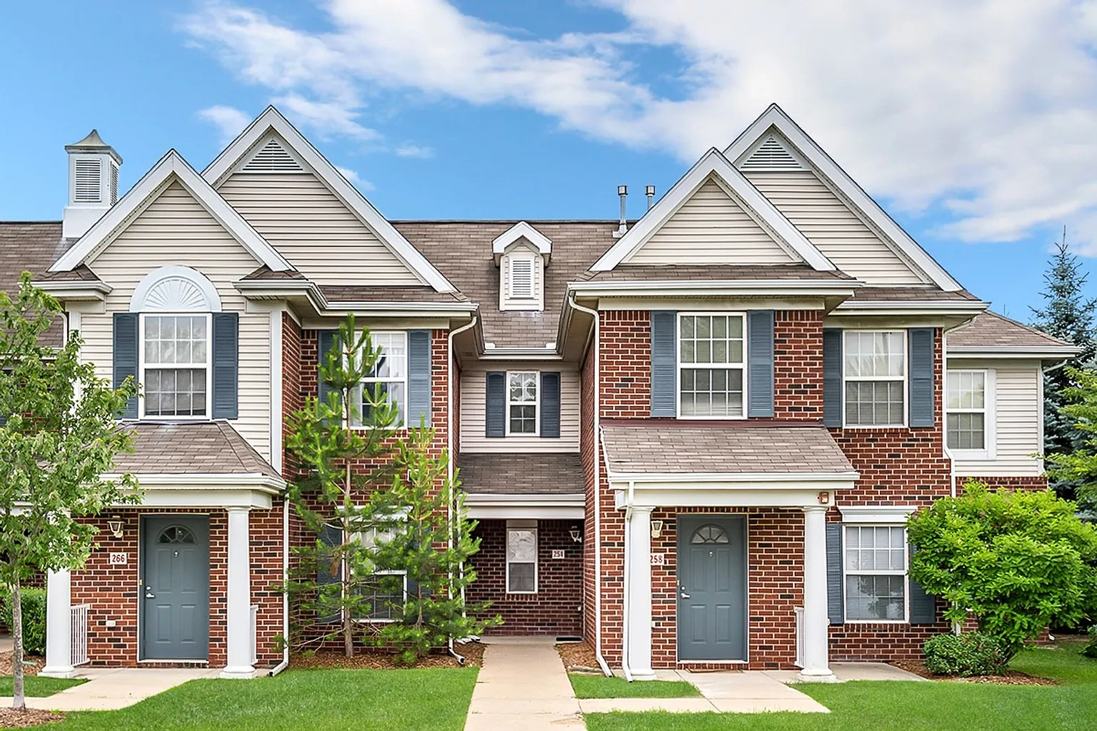 41140 Canton Ct, Canton – photo 3