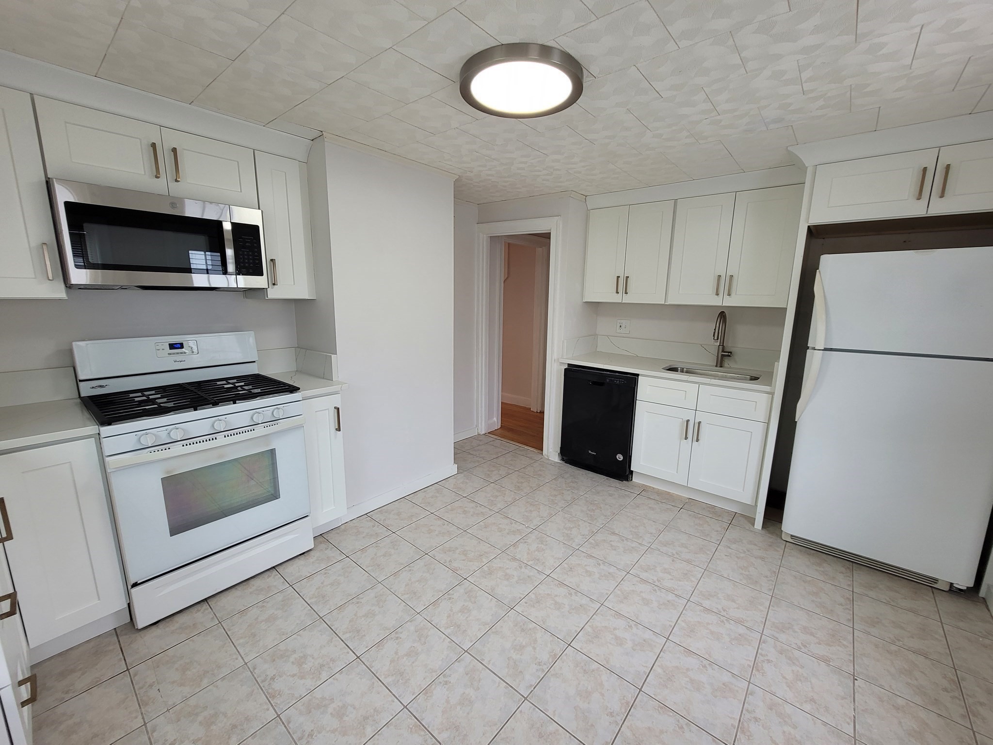 15 Governor Rd – photo 5