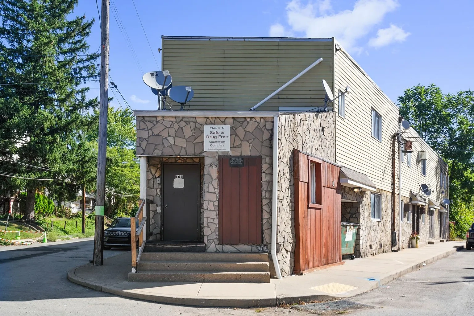 161 Hall Avenue – photo 5