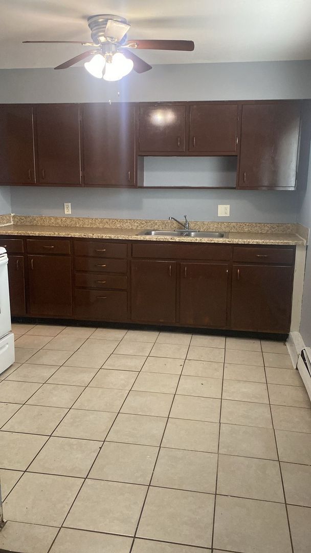 17572 Lakeshore Blvd unit W101 – photo 2