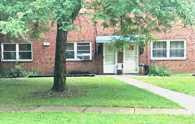 1726 Taylor Rd – photo 2