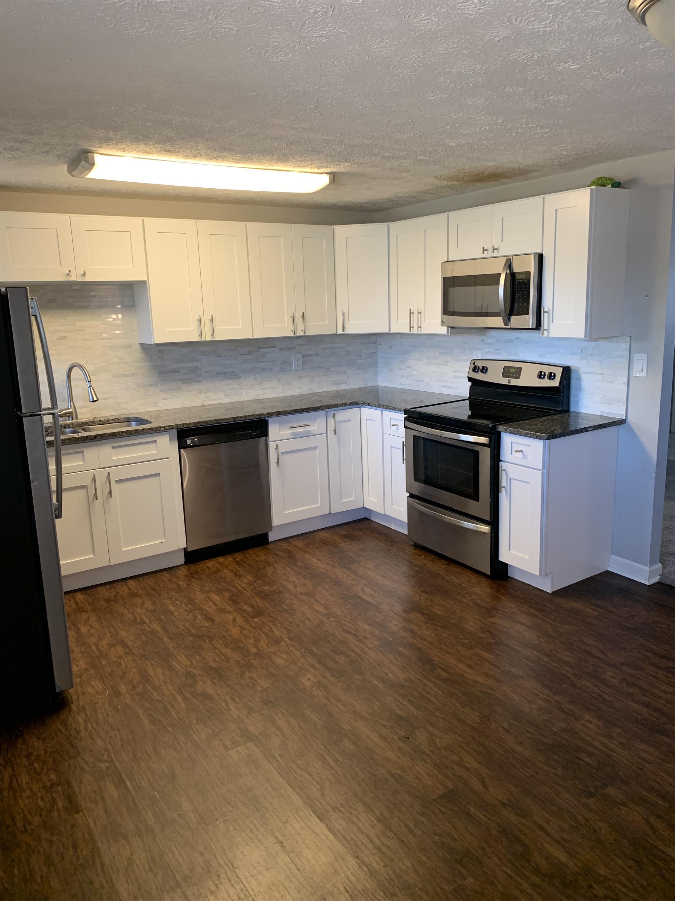 6208 Cruxten Dr – photo 2