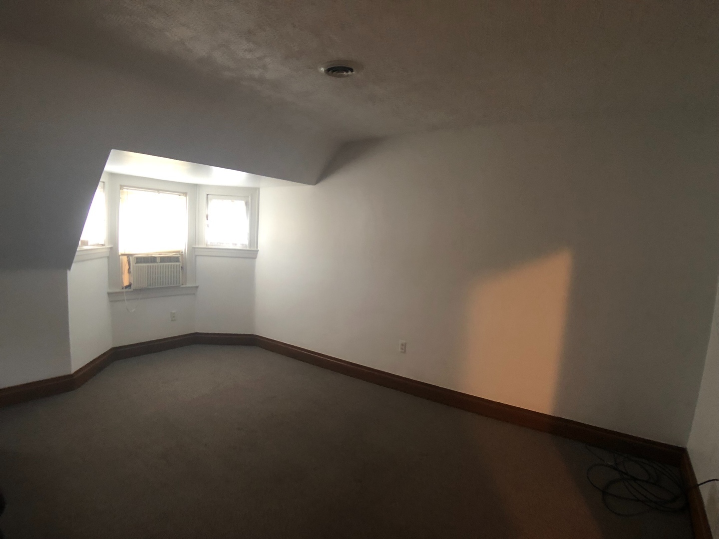 598 E Maiden St unit 3 – photo 3