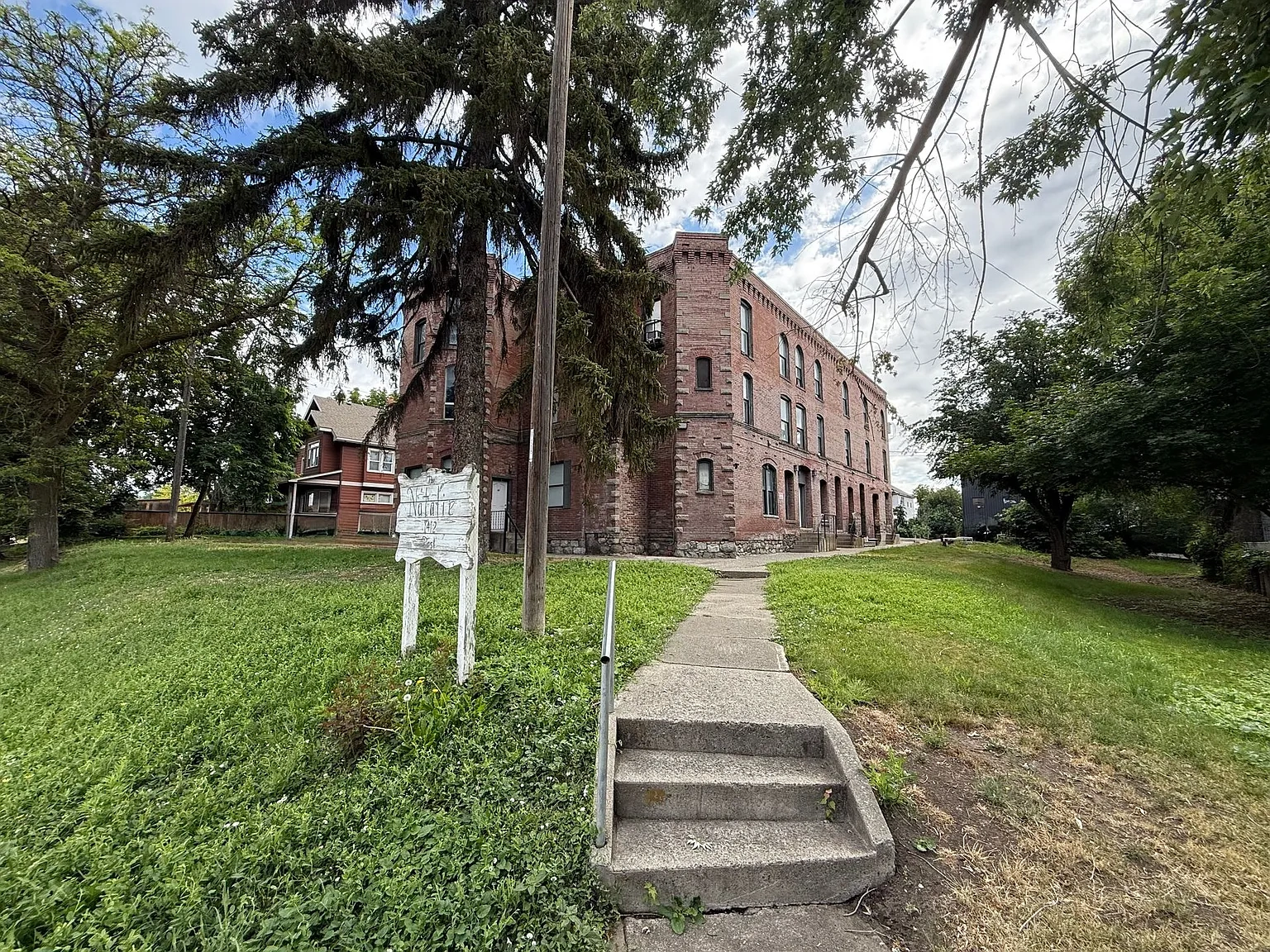 Natalie Apartments – photo 2
