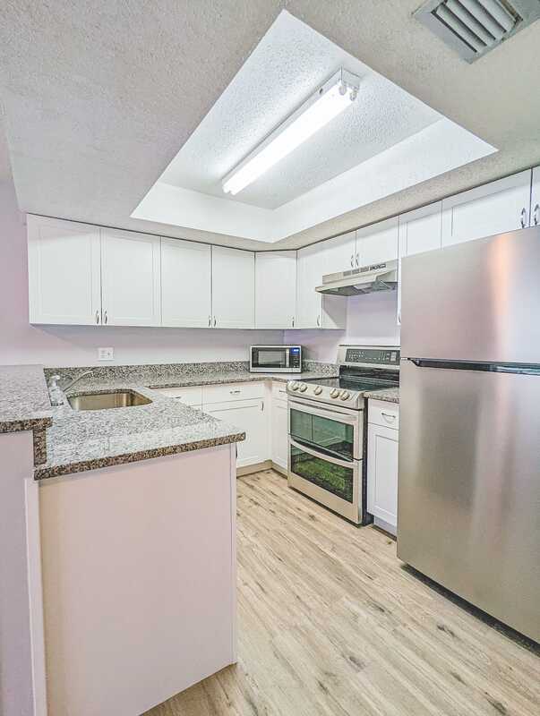 3202 Bloomingdale Villas Ct unit 3202 – photo 3